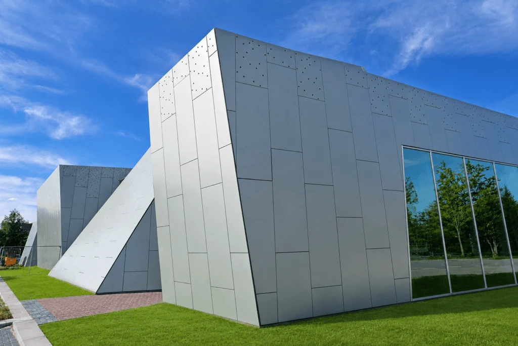 Architektura, která přitahuje pozornost. Technologie, která zůstává neviditelná